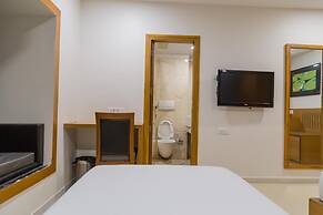 Ginger Ahmedabad, Satellite