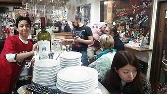 Vitti Lodge & Family Apartment - Hostel