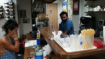 Vitti Lodge & Family Apartment - Hostel