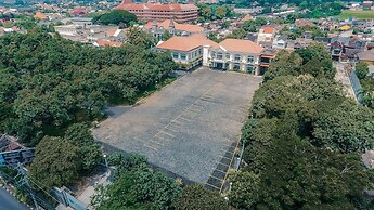 Adhiwangsa Hotel & Convention Hall