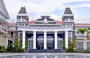 Adhiwangsa Hotel & Convention Hall