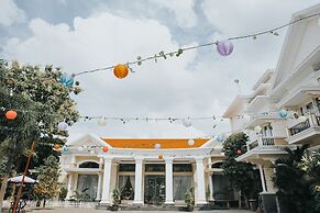 Adhiwangsa Hotel & Convention Hall