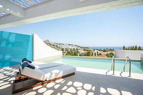 Lindos White Hotel & Suites