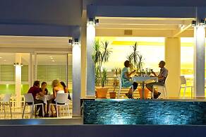 Lindos White Hotel & Suites