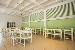 Lindos White Hotel & Suites