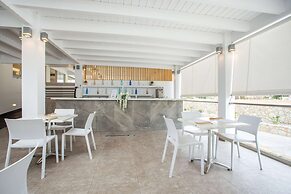 Lindos White Hotel & Suites