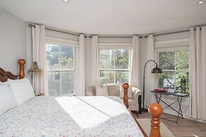 The Old Bank House Bed & Breakfast