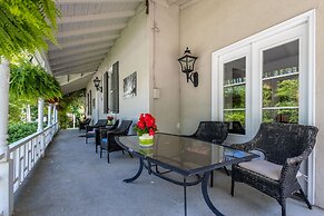 The Old Bank House Bed & Breakfast