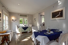 The Old Bank House Bed & Breakfast