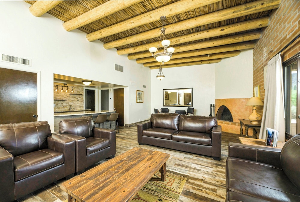 Tanque Verde Ranch