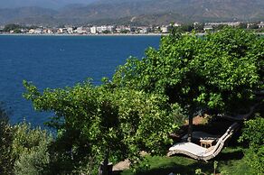 Ece Hotel Sovalye Island