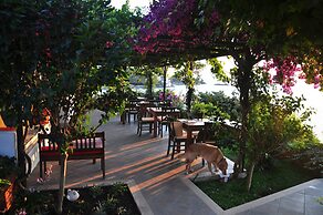 Ece Hotel Sovalye Island