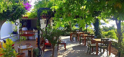 Ece Hotel Sovalye Island