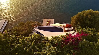 Ece Hotel Sovalye Island