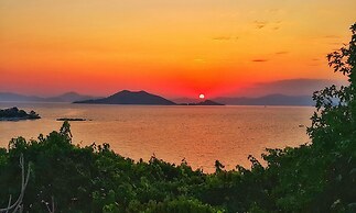 Ece Hotel Sovalye Island