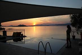 Ece Hotel Sovalye Island