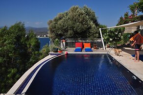 Ece Hotel Sovalye Island