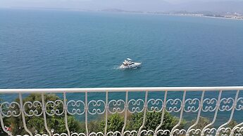 Ece Hotel Sovalye Island