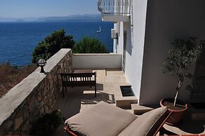 Ece Hotel Sovalye Island