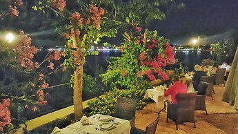 Ece Hotel Sovalye Island