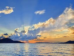 Ece Hotel Sovalye Island