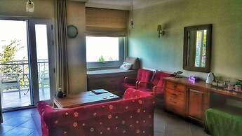 Ece Hotel Sovalye Island