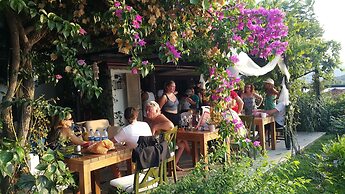 Ece Hotel Sovalye Island