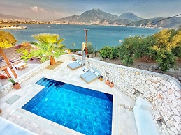 Ece Hotel Sovalye Island