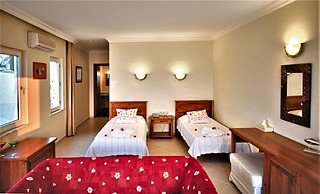 Ece Hotel Sovalye Island