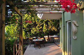 Ece Hotel Sovalye Island