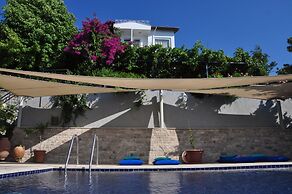 Ece Hotel Sovalye Island