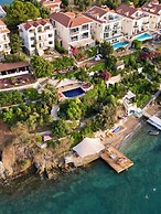 Ece Hotel Sovalye Island