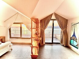 Ece Hotel Sovalye Island