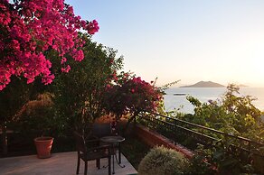 Ece Hotel Sovalye Island