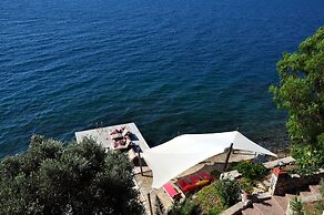 Ece Hotel Sovalye Island