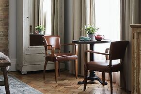Artist Residence London
