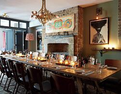 Artist Residence London