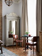 Artist Residence London