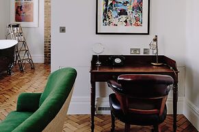 Artist Residence London