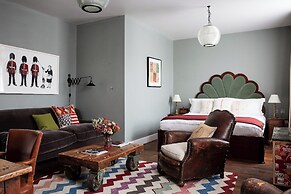 Artist Residence London