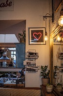 Artist Residence London