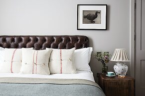 Artist Residence London