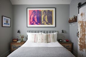 Artist Residence London