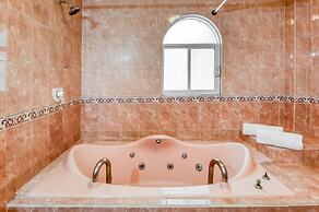 Boca Inn Hotel & Suites