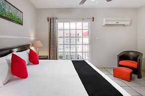 Boca Inn Hotel & Suites