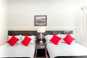 Boca Inn Hotel & Suites