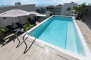 Boca Inn Hotel & Suites