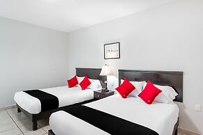 Boca Inn Hotel & Suites