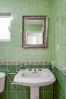 Boca Inn Hotel & Suites