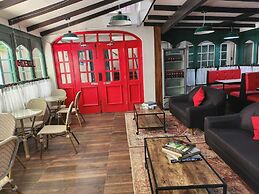 Boca Inn Hotel & Suites